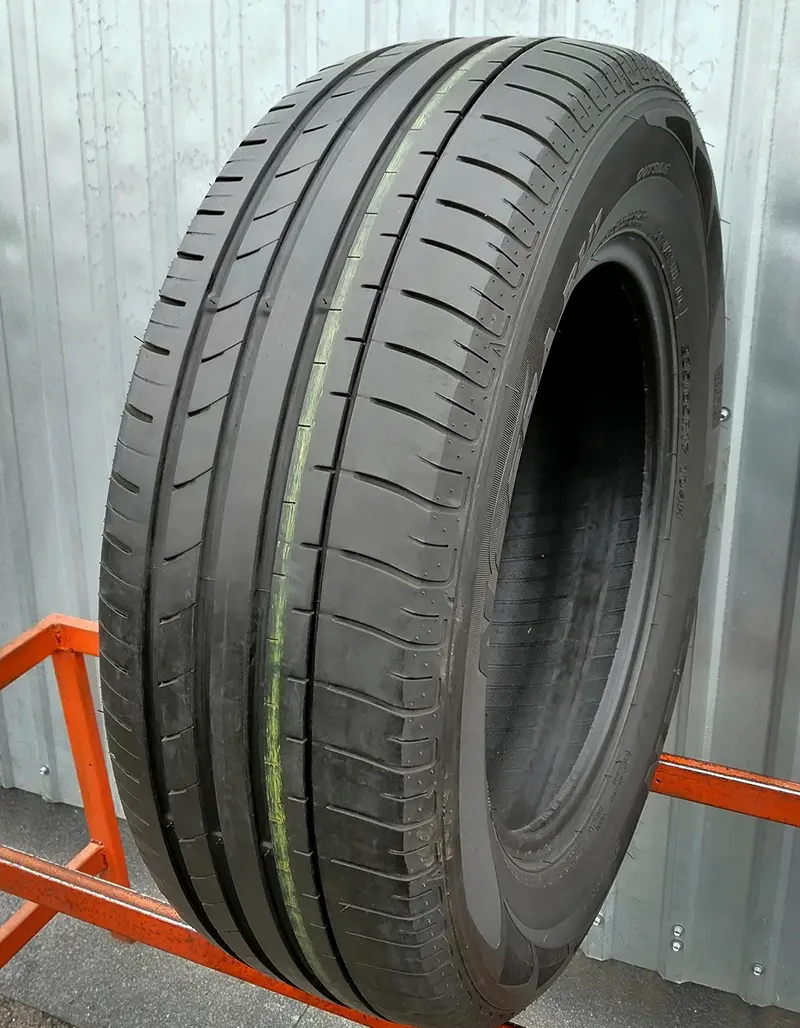 Б/у шина 235/65 R17 Nexen Nfera RU1 SUV