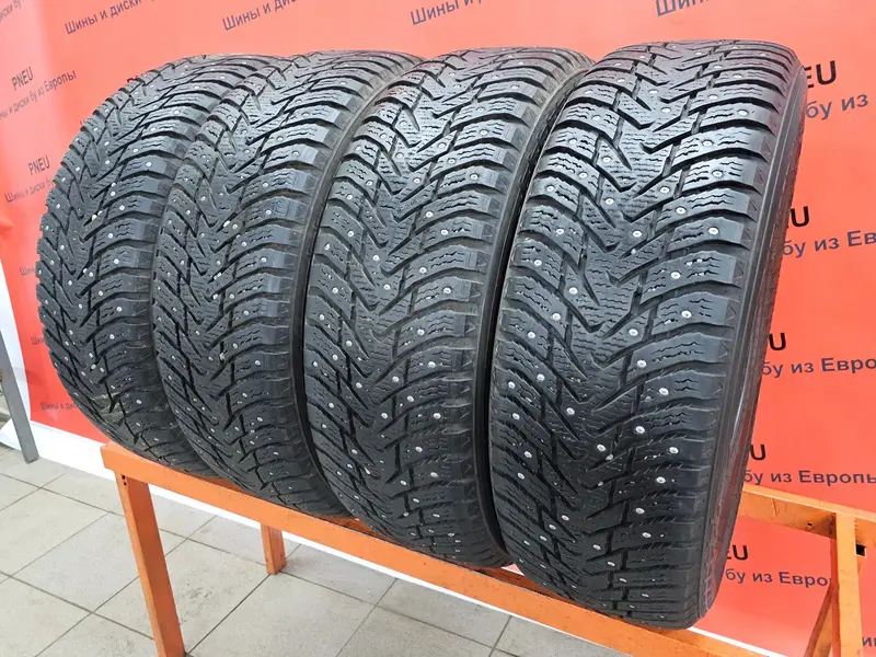 Комплект б/у шин 235/65 R17 Nokian Hakkapeliitta 8 SUV, фото 1