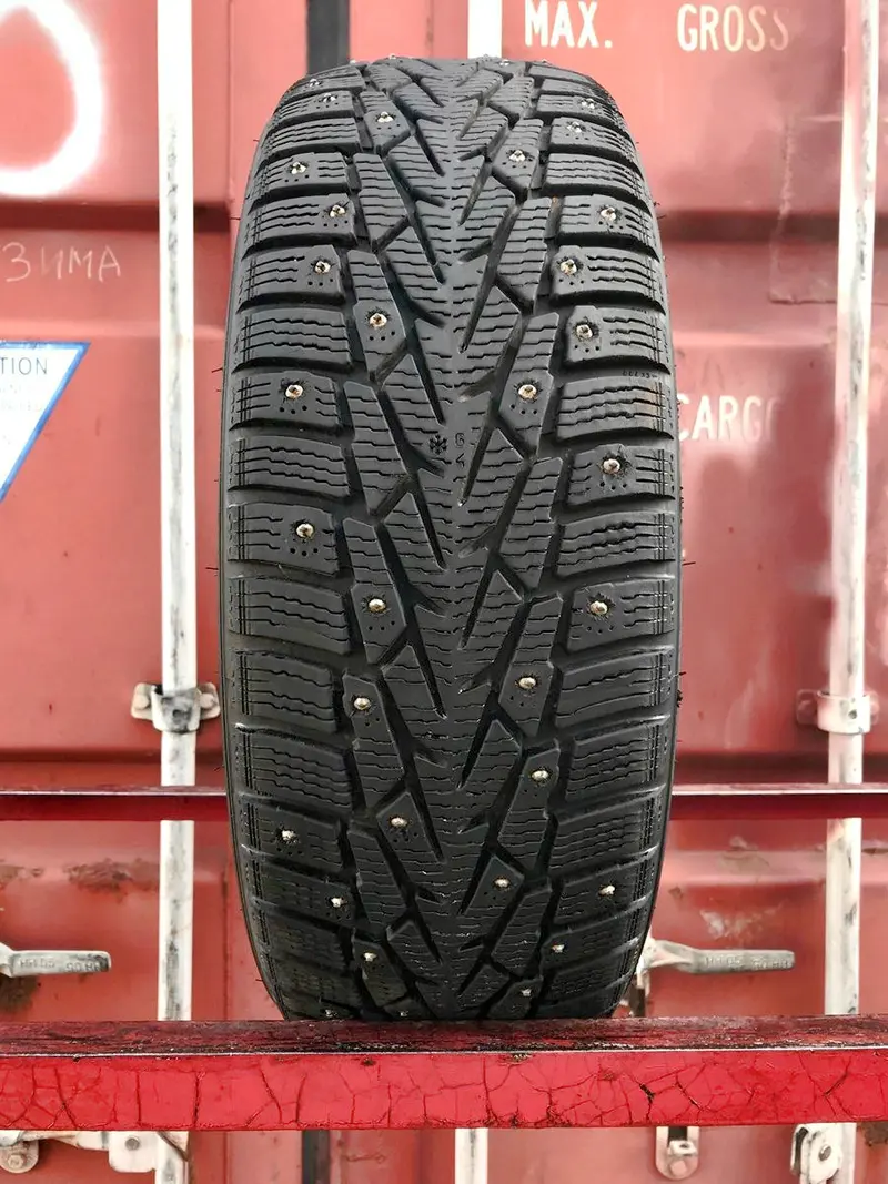 Б/у шина 235/65 R17 Nokian Nordman 7