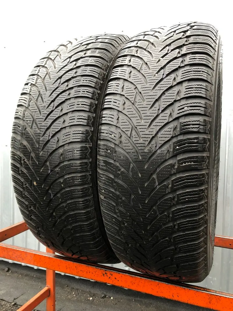 Пара б/у шин 235/65 R17 Nokian WR SUV 4