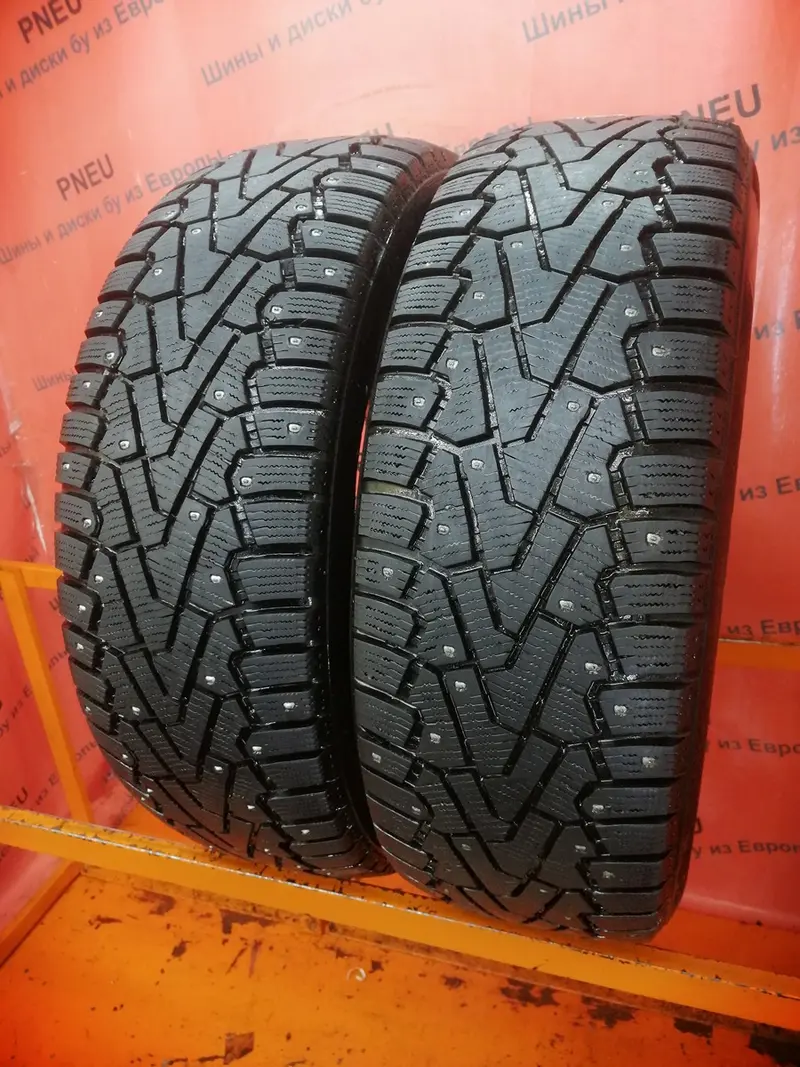 Пара б/у шин 235/65 R17 Pirelli Ice Zero, фото 1
