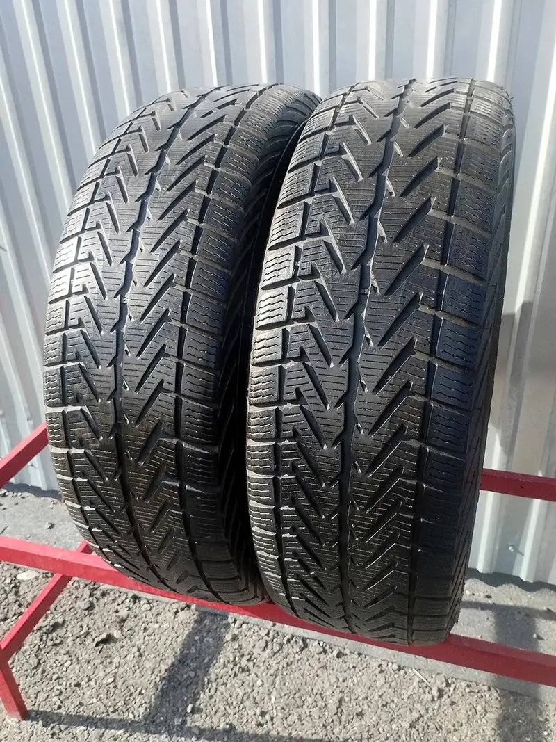 Пара б/у шин 235/65 R17 Vredestein Wintrac 4 Xtreme