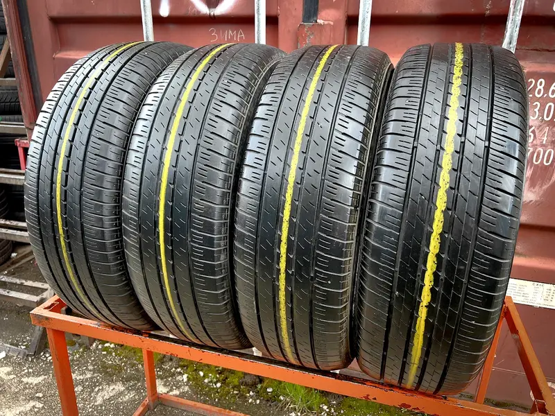 Комплект б/у шин 235/65 R18 Bridgestone Dueler H/L 33