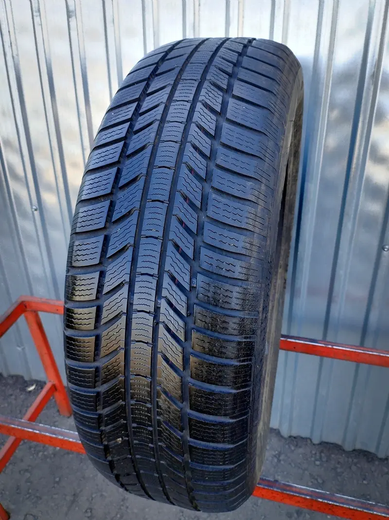 Б/у шина 235/65 R18 Continental ContiWinterContact TS 870 P