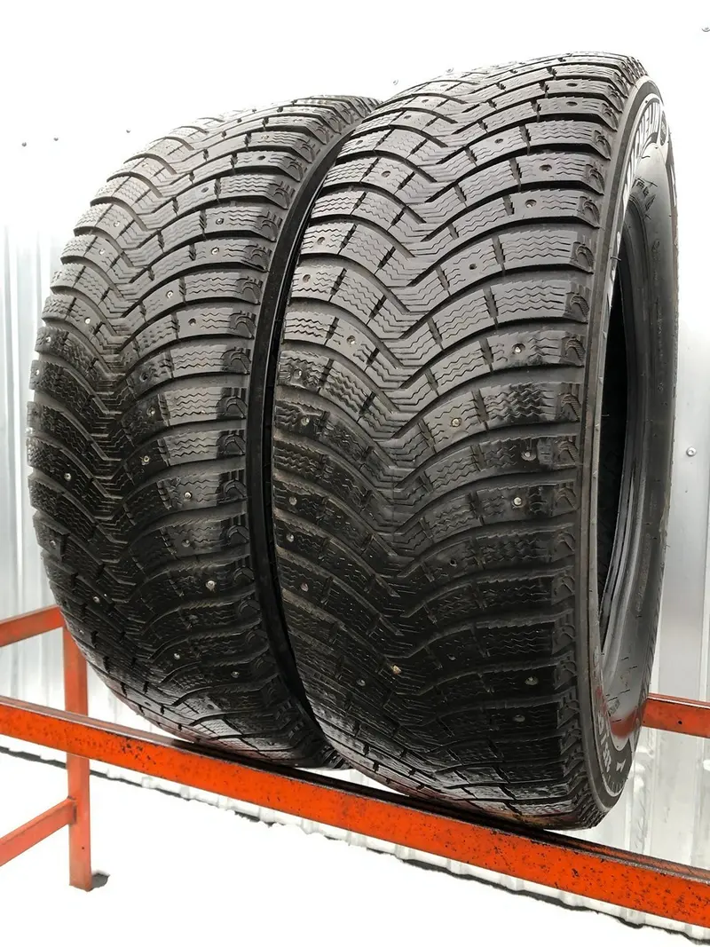 Пара б/у шин 235/65 R18 Michelin X-Ice North 2