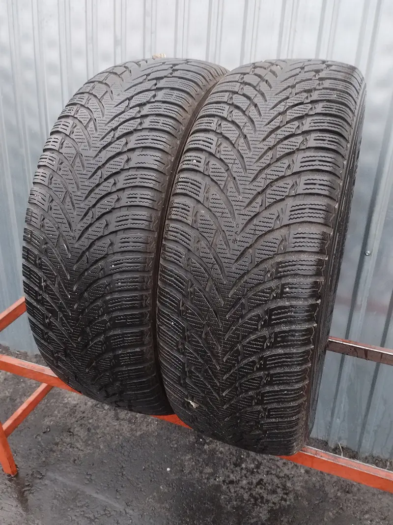 Пара б/у шин 235/65 R18 Nokian WR SUV 4