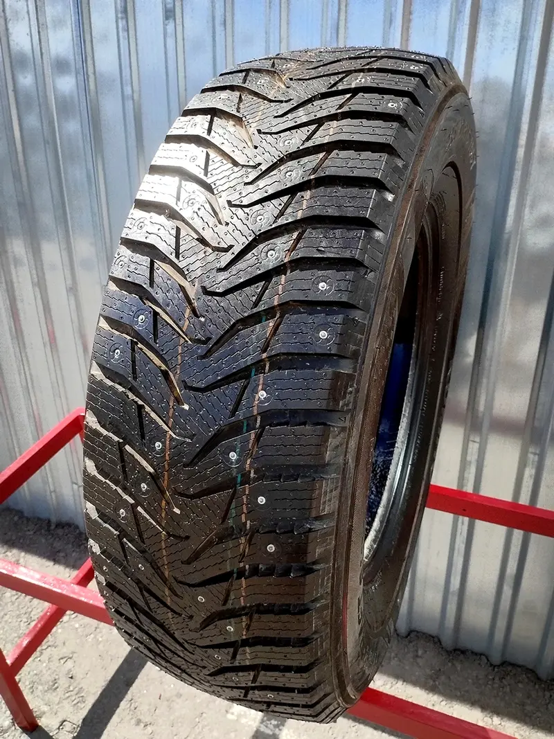 Новая шина 235/70 R16 Kumho WinterCraft SUV Ice WS31