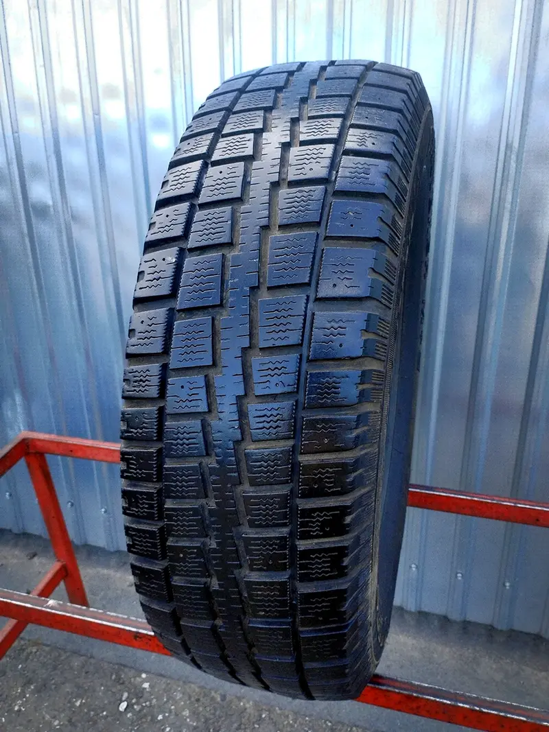 Б/у шина 235/75 R16 Cooper Discoverer M+S