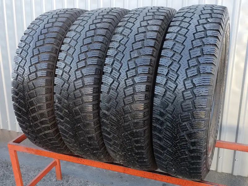 Комплект б/у шин 235/85 R16 Nokian Hakkapeliitta LT