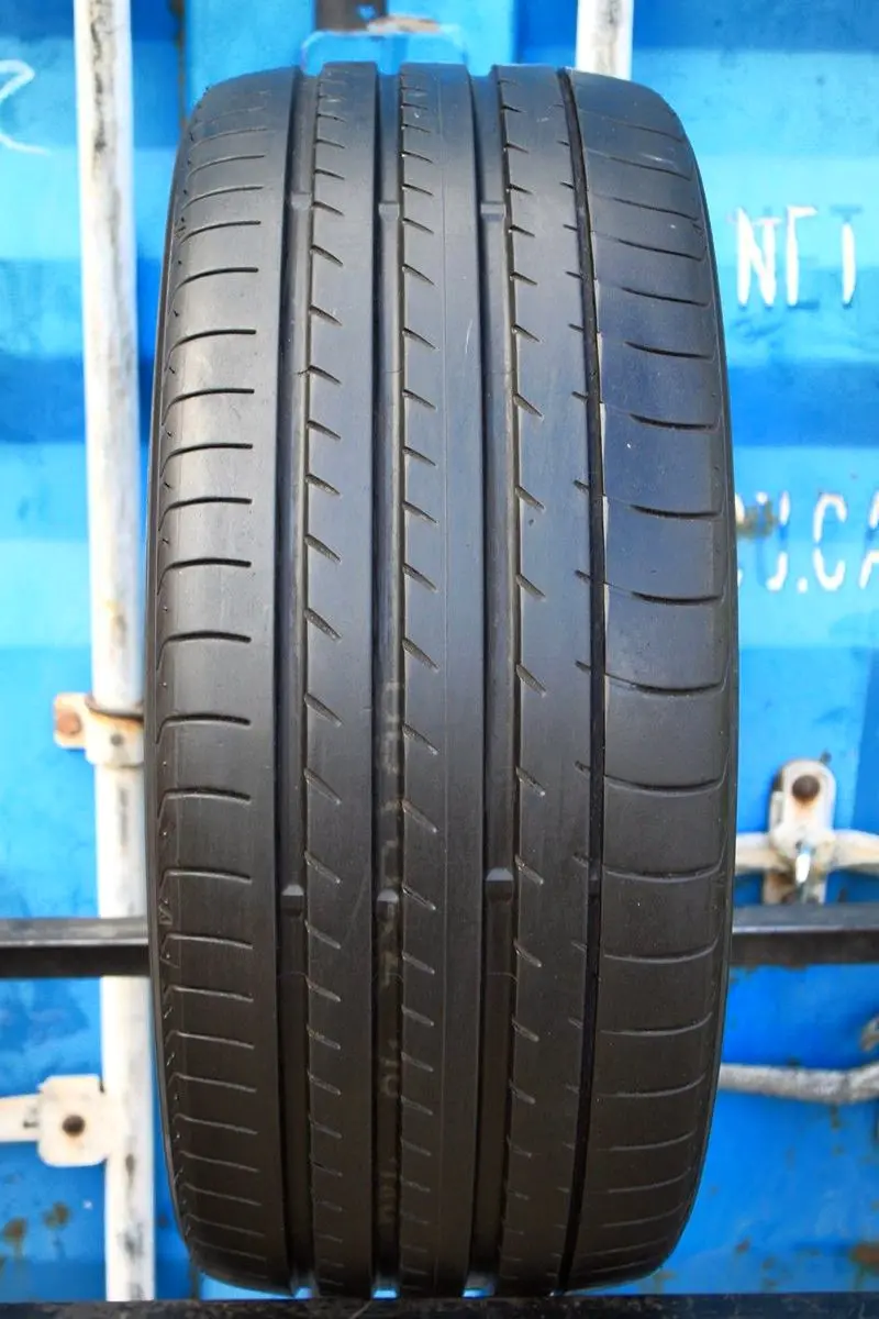 Б/у шина 245/30 R20 Yokohama Advan Sport V105