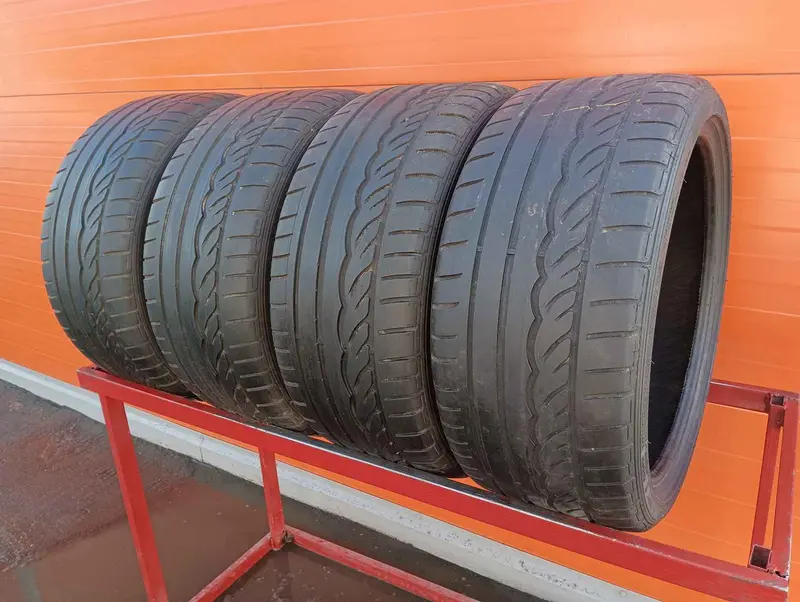 Комплект б/у шин 245/35 R18 Dunlop SP Sport 01 Run Flat