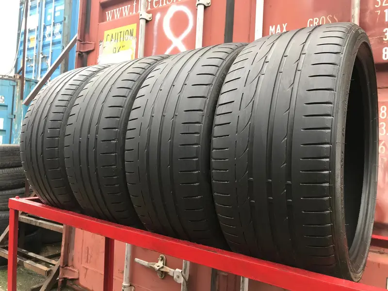 Комплект б/у шин 245/35 R19 Bridgestone Potenza S001
