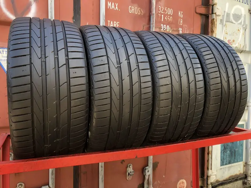 Комплект б/у шин 245/35 R19 Hankook Ventus S1evo 2 K117