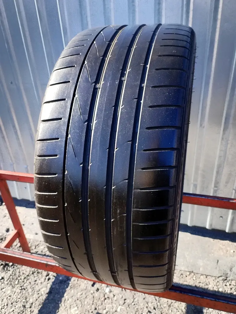 Б/у шина 245/35 R19 Hankook Ventus S1evo 2 K117