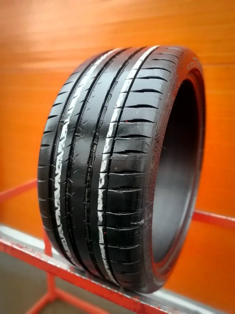 Б/у шина 245/35 R19 Michelin Pilot Sport 4 S