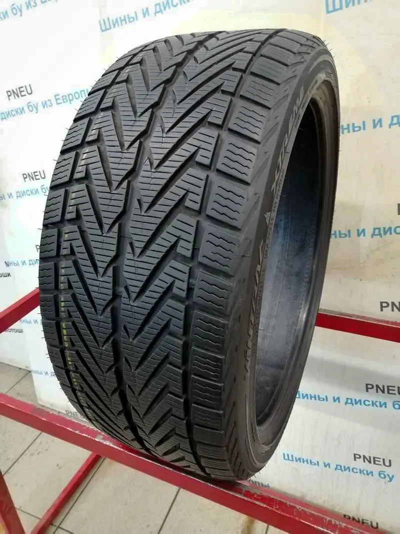 Б/у шина 245/35 R19 Vredestein Wintrac Xtreme
