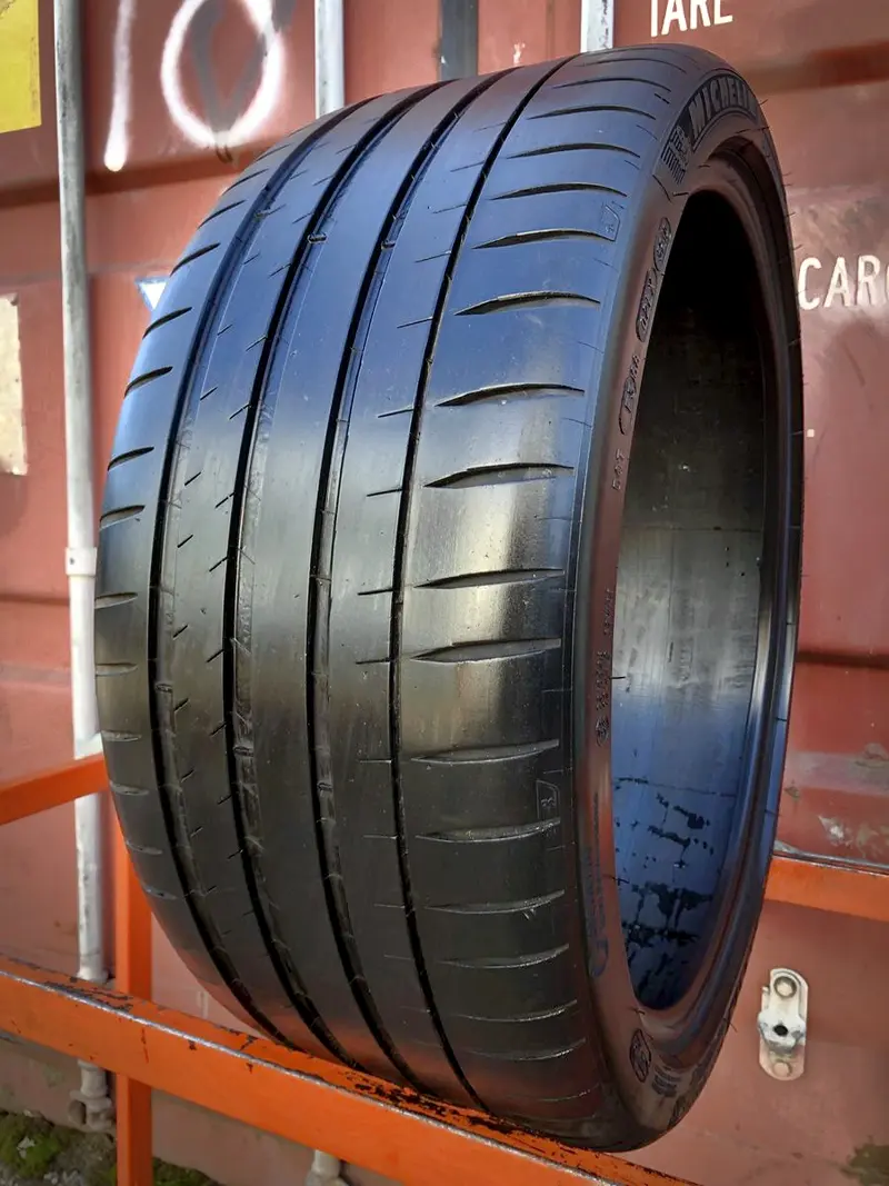 Б/у шина 245/35 R20 Michelin Pilot Sport 4 S