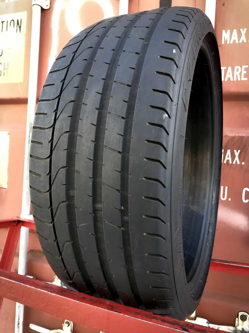Б/у шина 245/35 R20 Pirelli P Zero, фото 1