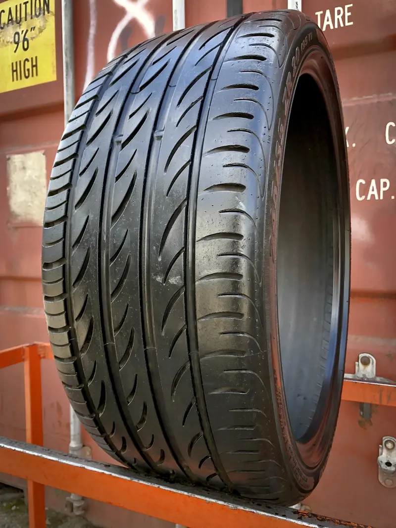 Б/у шина 245/35 R20 Pirelli P Zero Nero, фото 1
