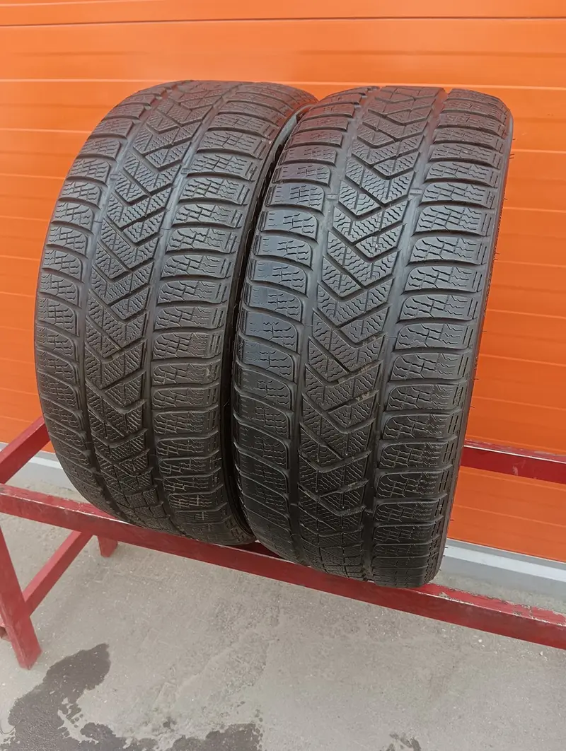 Пара б/у шин 245/35 R21 Pirelli Winter Sottozero 3