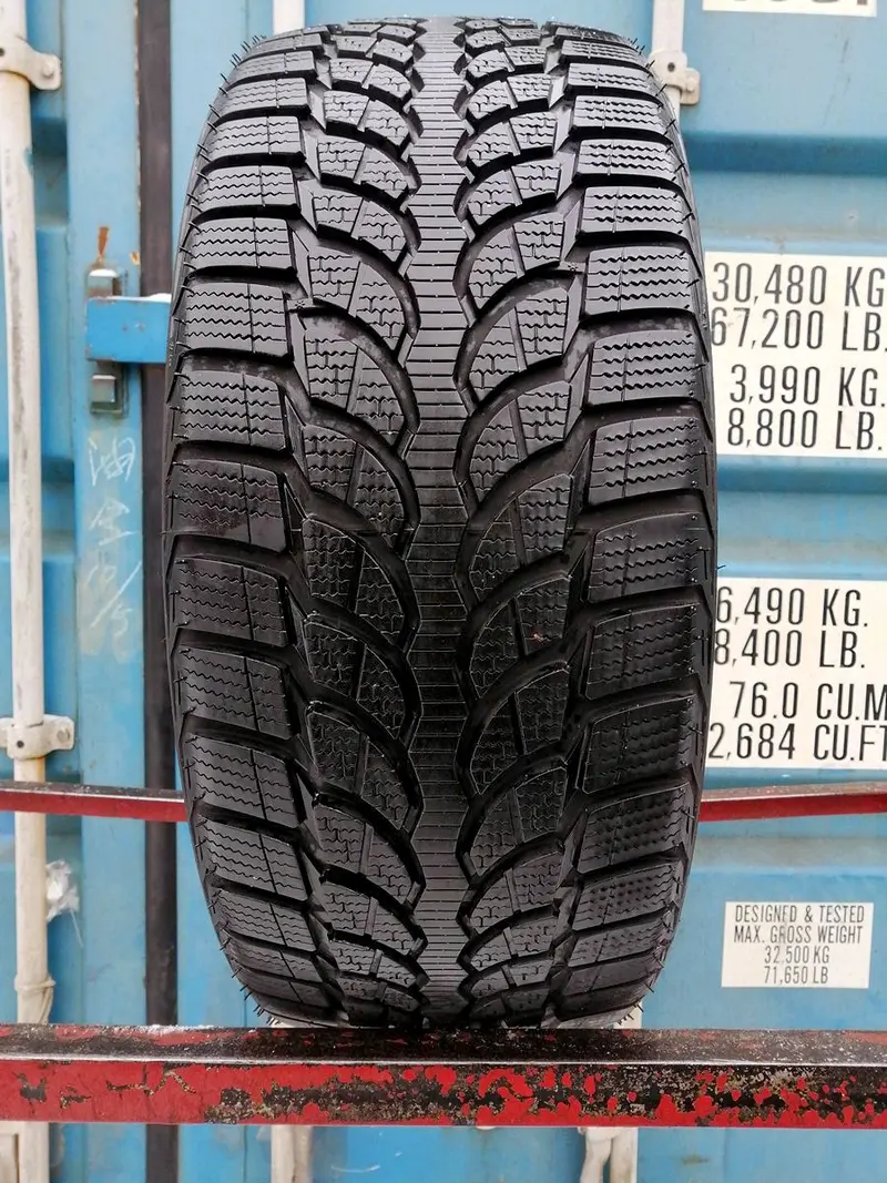Б/у шина 245/40 R17 Bridgestone Blizzak LM32