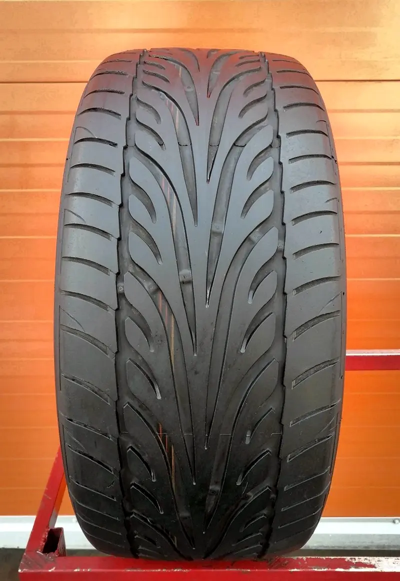Б/у шина 245/40 R17 Dunlop SP Sport 9000