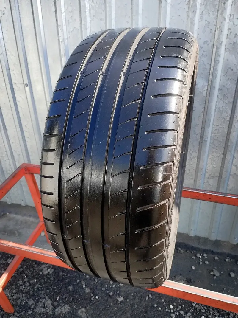 Б/у шина 245/40 R17 Dunlop SP Sport Maxx TT RFT