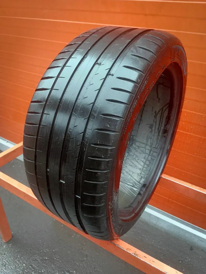 Б/у шина 245/40 R17 Michelin Pilot Sport 4