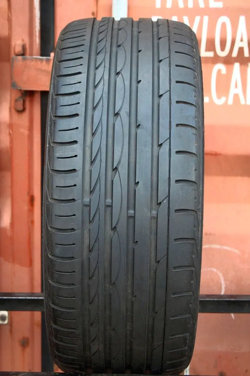Б/у шина 245/40 R17 Yokohama Advan Sport V103