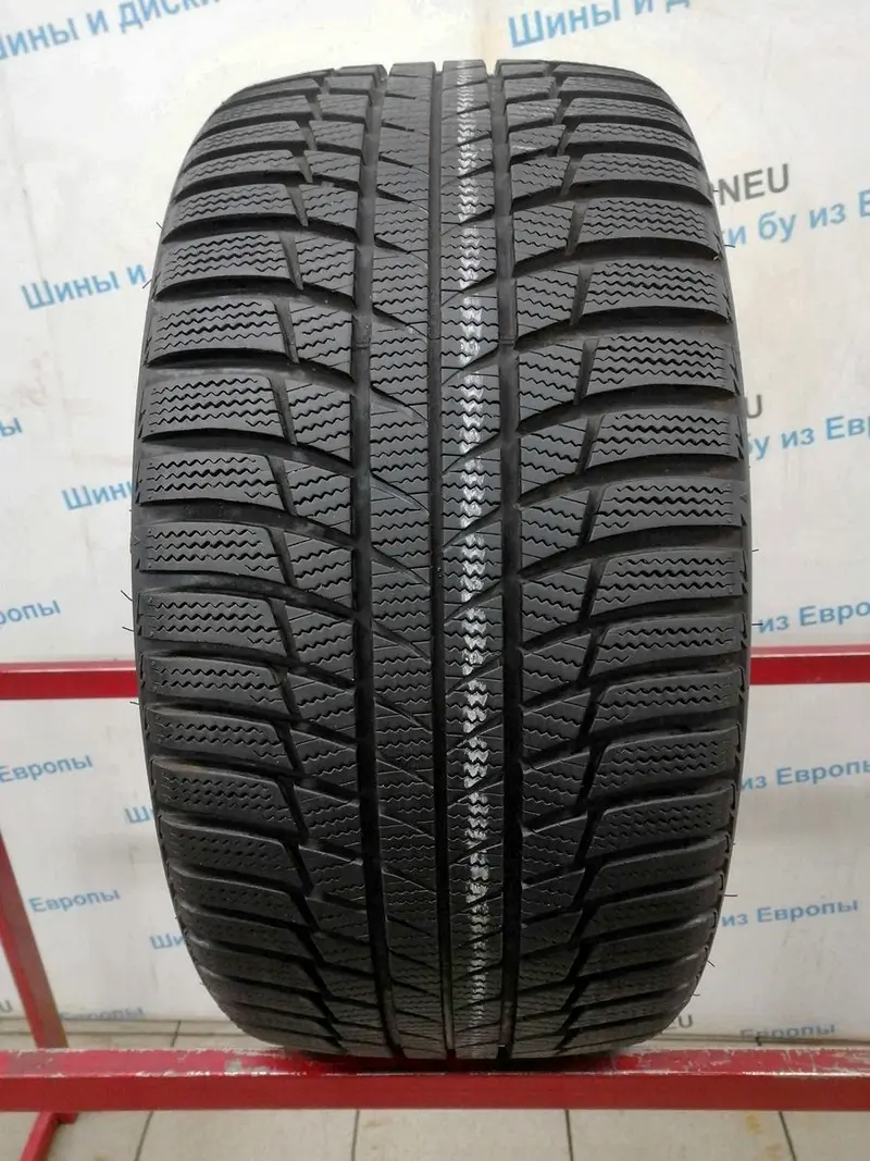 Б/у шина 245/40 R18 Bridgestone Blizzak LM-001
