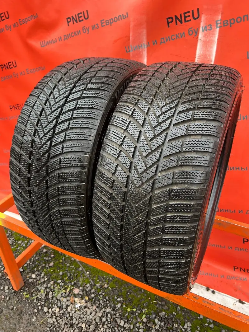 Пара б/у шин 245/40 R18 Bridgestone Blizzak LM-005