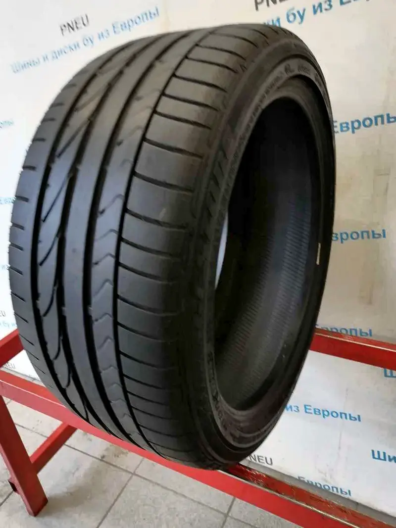 Б/у шина 245/40 R18 Bridgestone Potenza RE 050A Run Flat