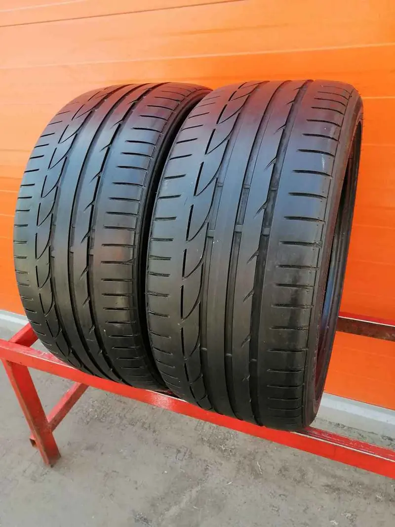 Пара б/у шин 245/40 R18 Bridgestone Potenza S001