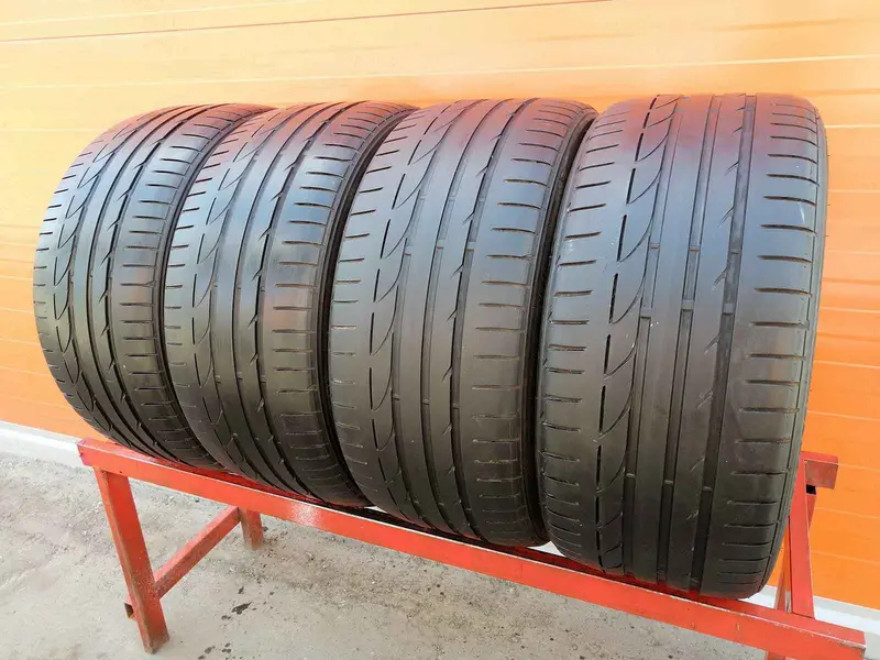 Комплект б/у шин 245/40 R18 Bridgestone Potenza S001
