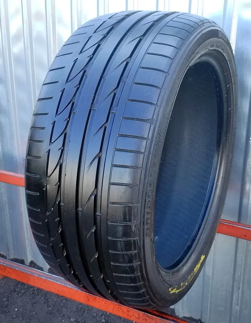 Б/у шина 245/40 R18 Bridgestone Potenza S001