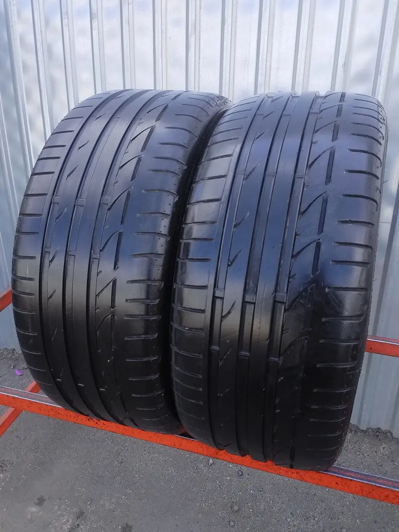 Пара б/у шин 245/40 R18 Bridgestone Potenza S001