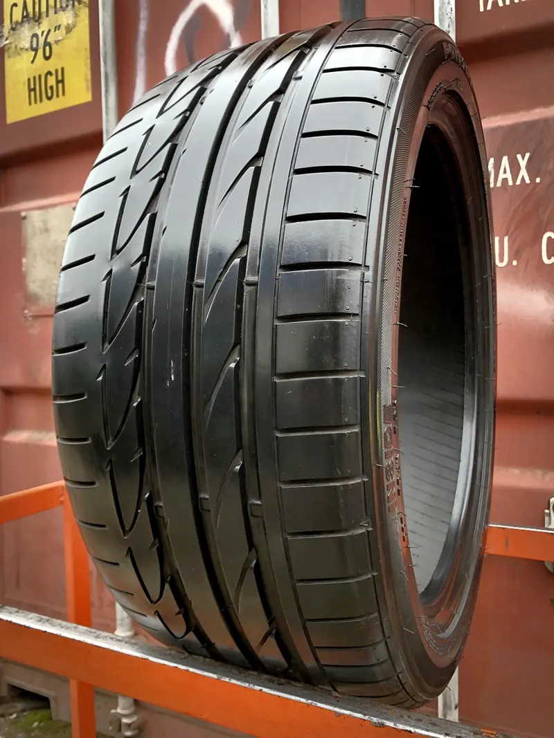 Б/у шина 245/40 R18 Bridgestone Potenza S001, фото 1