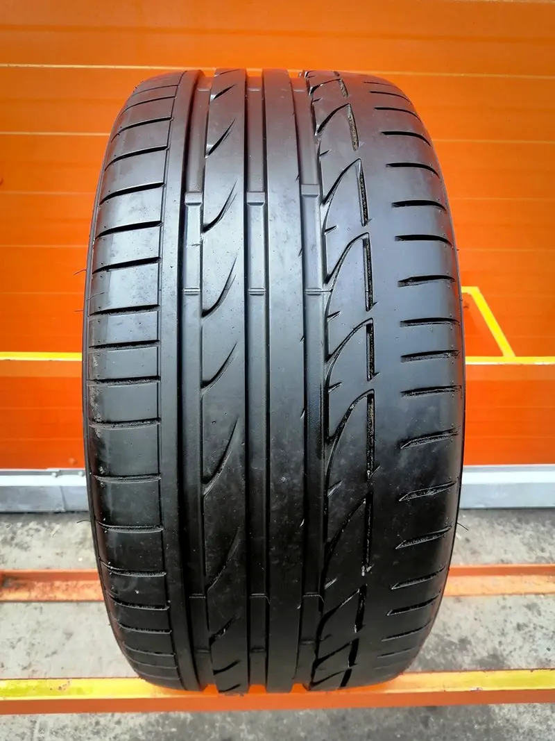 Б/у шина 245/40 R18 Bridgestone Potenza S001 RFT