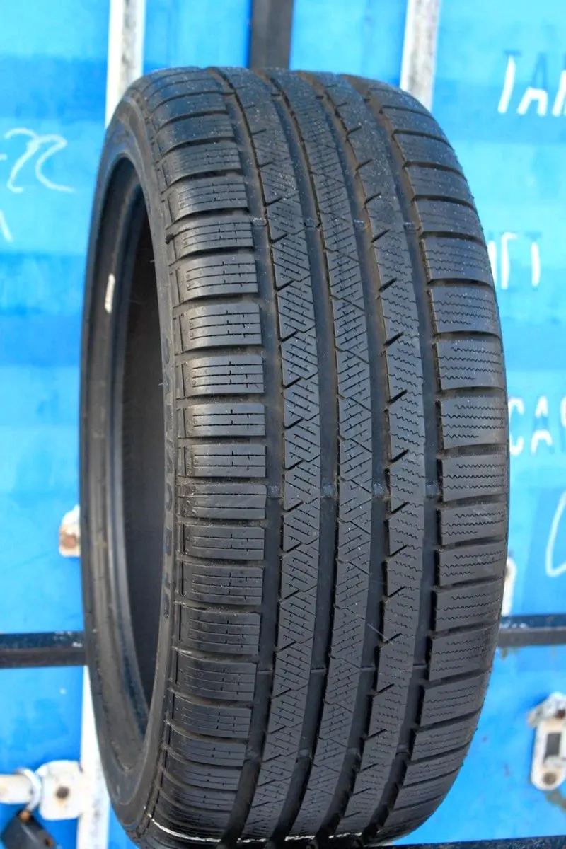 Б/у шина 245/40 R18 Continental ContiWinterContact TS 810 Sport