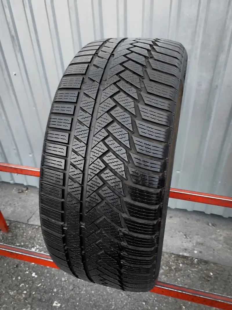 Б/у шина 245/40 R18 Continental ContiWinterContact TS 850 P