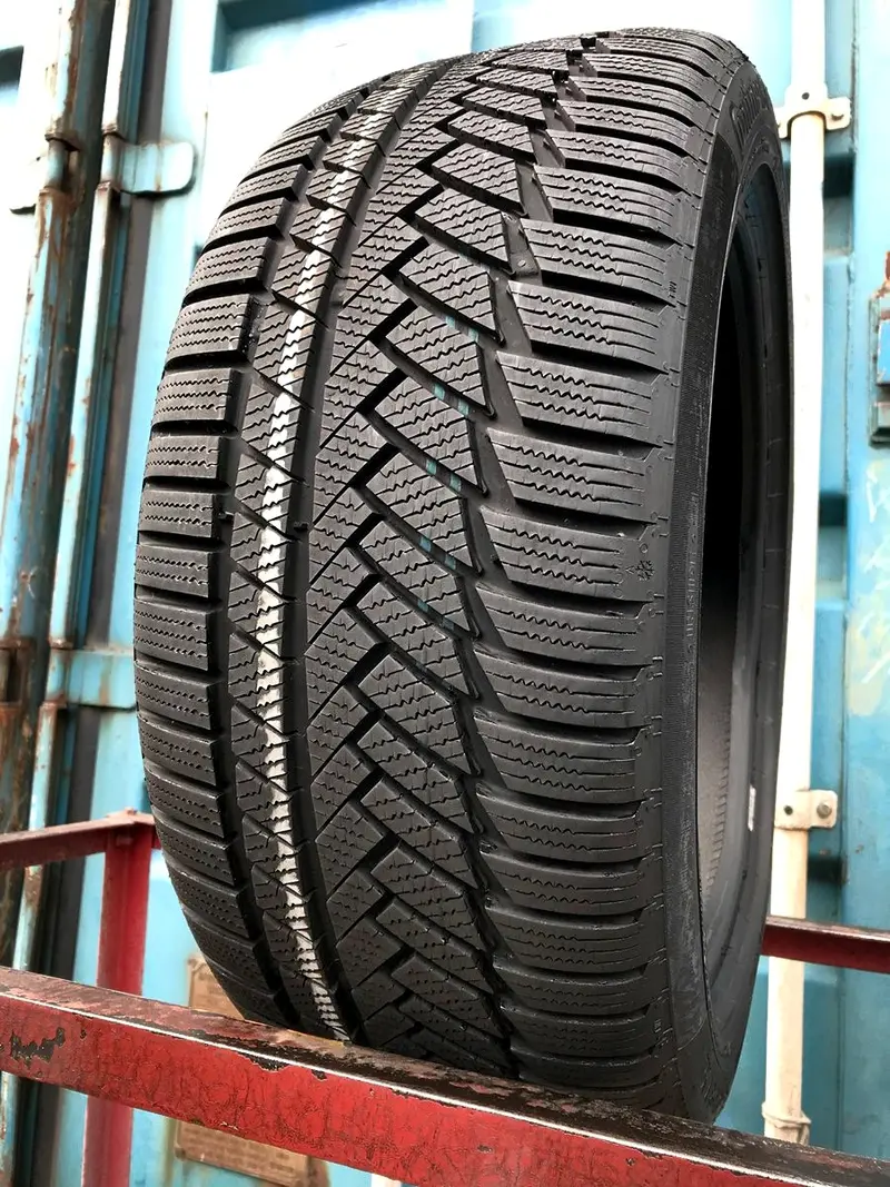 Б/у шина 245/40 R18 Continental ContiWinterContact TS 850 P, фото 1