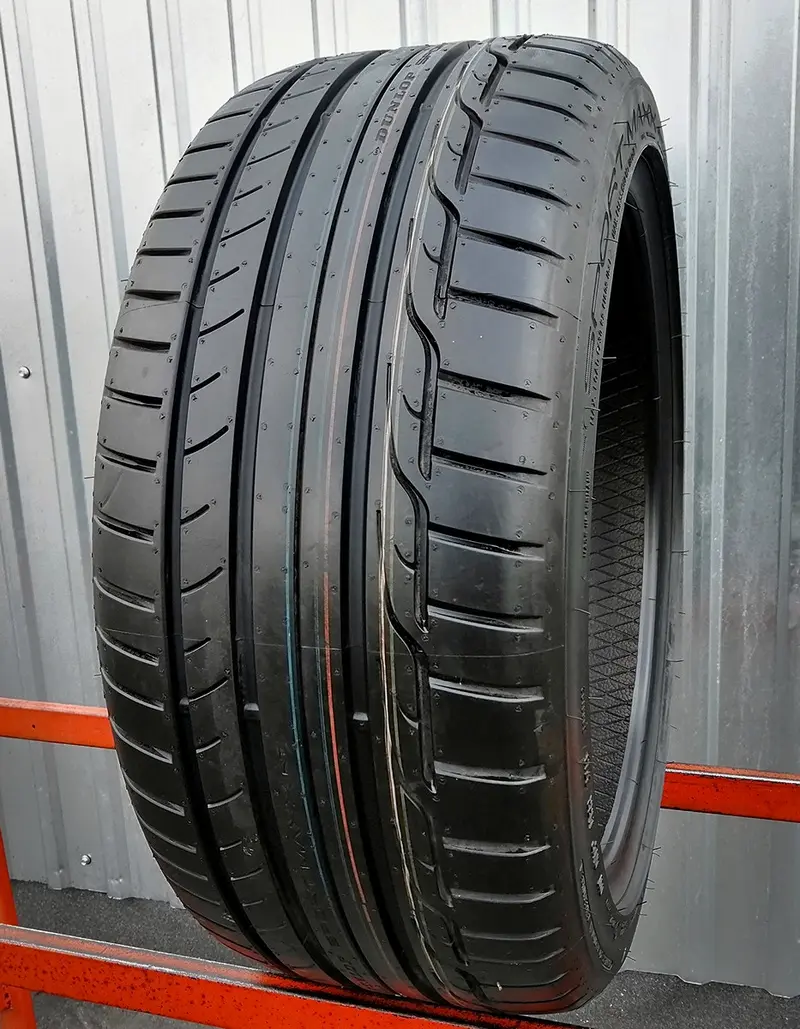 Б/у шина 245/40 R18 Dunlop SP Sport Maxx RT MO, фото 1