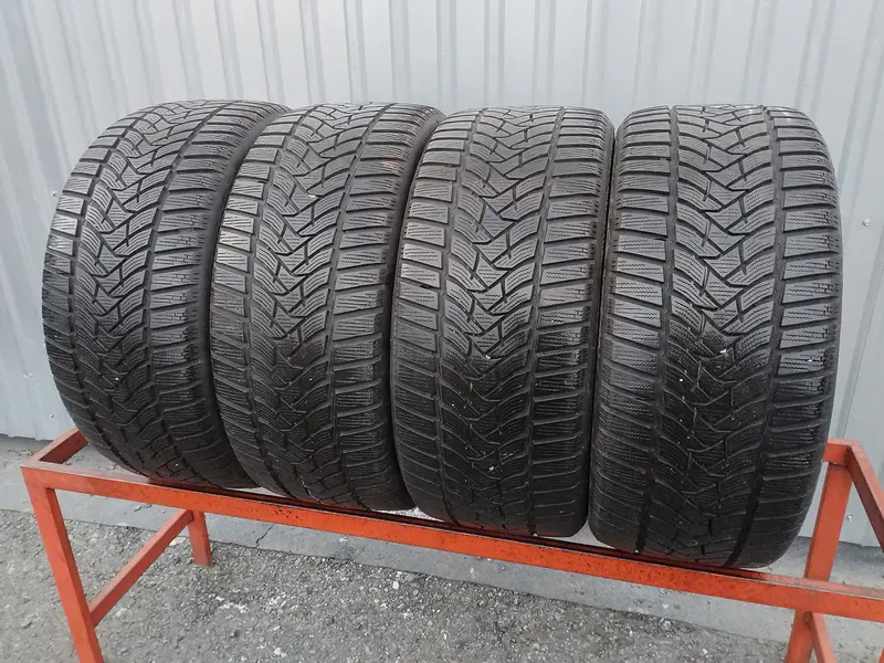 Комплект б/у шин 245/40 R18 Dunlop Winter Sport 5