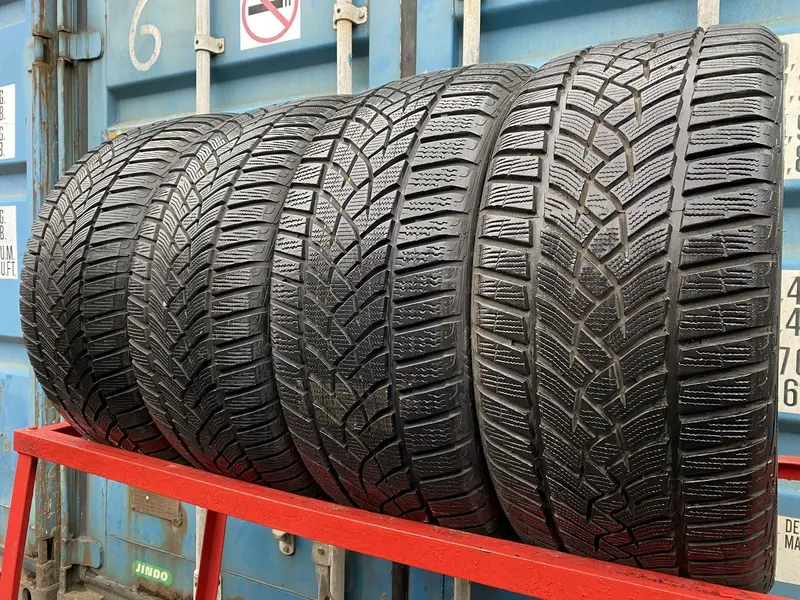 Комплект б/у шин 245/40 R18 Goodyear Ultra Grip Perfomance GEN-1