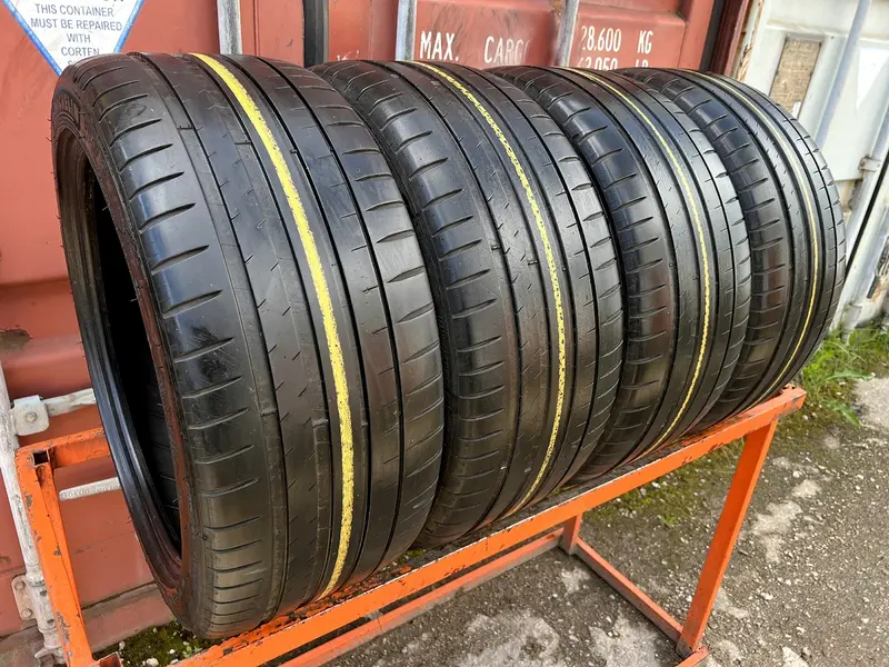 Комплект б/у шин 245/40 R18 Michelin Pilot Sport 4