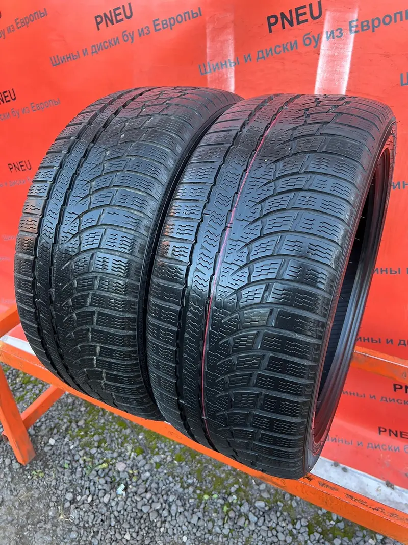 Пара б/у шин 245/40 R18 Nokian WR A4