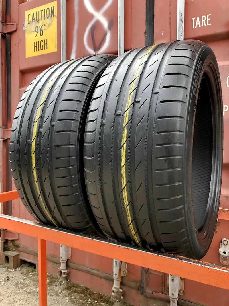 Пара б/у шин 245/40 R18 Nokian zLine