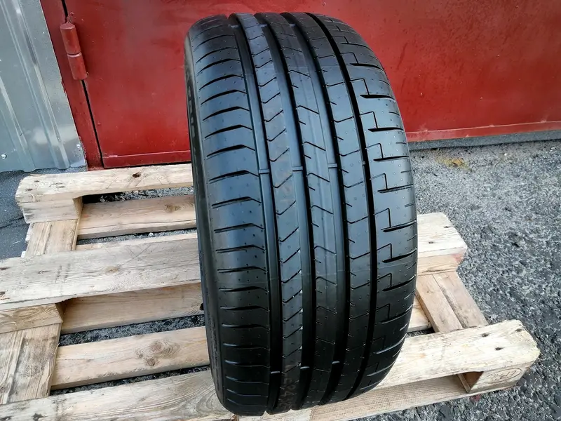 Новая шина 245/40 R18 Pirelli P Zero PZ4, фото 1