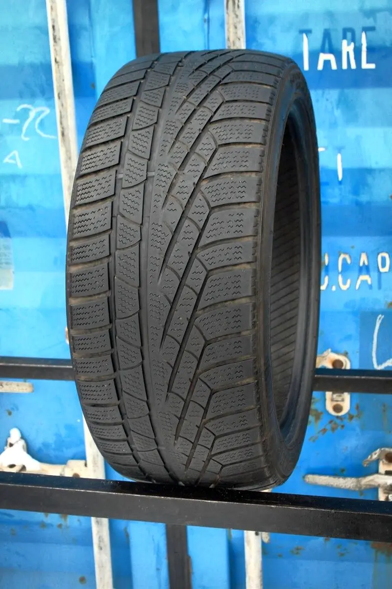 Б/у шина 245/40 R18 Pirelli Winter 240 Sottozero RunFlat