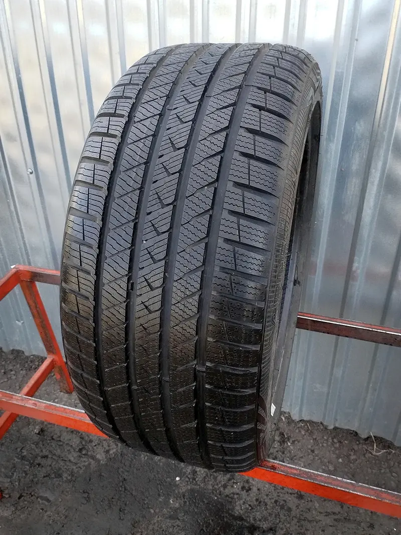 Б/у шина 245/40 R18 Vredestein Quatrac PRO, фото 1